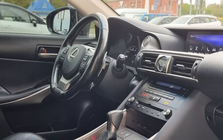 Lexus IS III, 2018 год, 3 149 000 рублей, 30 фотография