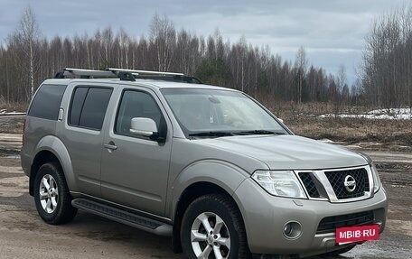 Nissan Pathfinder, 2012 год, 1 450 000 рублей, 1 фотография