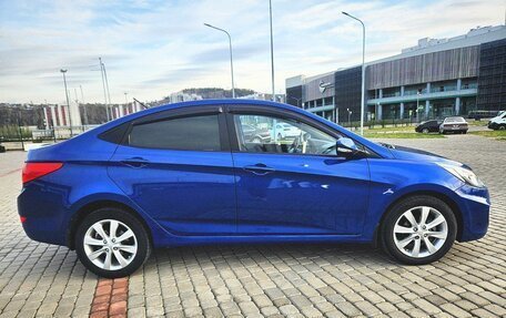 Hyundai Solaris II рестайлинг, 2011 год, 900 000 рублей, 12 фотография