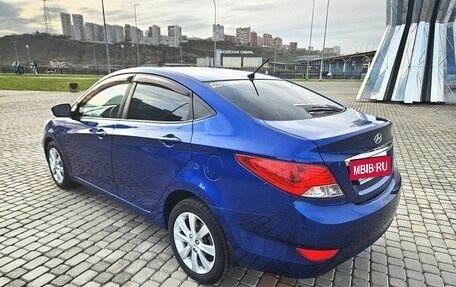 Hyundai Solaris II рестайлинг, 2011 год, 900 000 рублей, 14 фотография