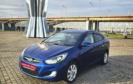Hyundai Solaris II рестайлинг, 2011 год, 900 000 рублей, 18 фотография