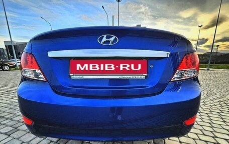 Hyundai Solaris II рестайлинг, 2011 год, 900 000 рублей, 16 фотография