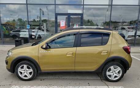 Renault Sandero II рестайлинг, 2016 год, 1 090 000 рублей, 2 фотография