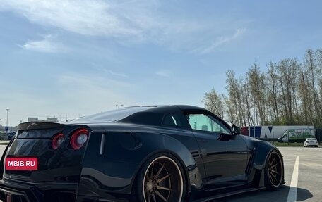Nissan GT-R, 2011 год, 15 555 555 рублей, 4 фотография