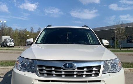 Subaru Forester, 2011 год, 1 820 000 рублей, 2 фотография
