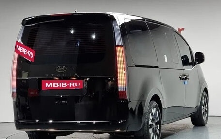 Hyundai Staria, 2025 год, 5 700 000 рублей, 2 фотография