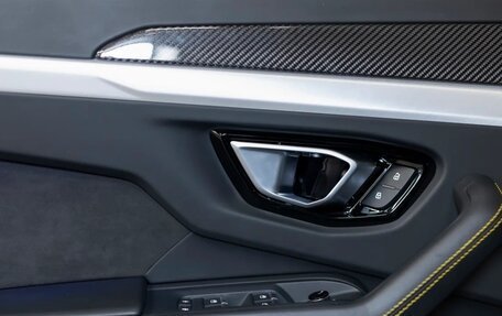 Lamborghini Urus I, 2020 год, 25 000 000 рублей, 15 фотография