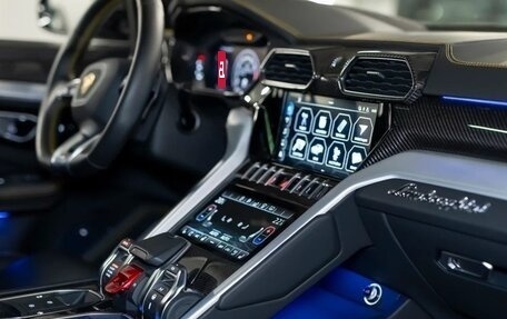 Lamborghini Urus I, 2020 год, 25 000 000 рублей, 5 фотография