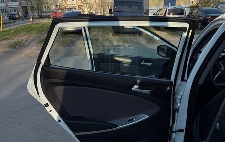 Hyundai Solaris II рестайлинг, 2013 год, 990 000 рублей, 9 фотография