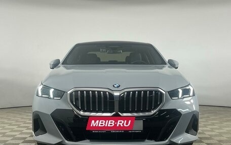 BMW 5 серия, 2024 год, 7 720 000 рублей, 2 фотография