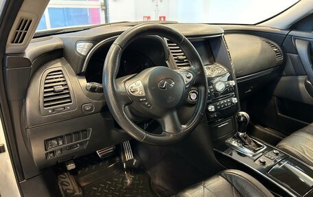 Infiniti FX II, 2008 год, 1 290 000 рублей, 9 фотография