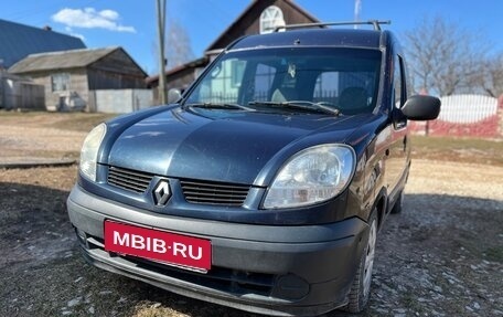 Renault Kangoo II рестайлинг, 2004 год, 315 000 рублей, 1 фотография