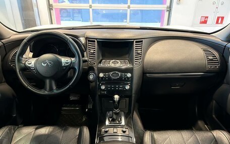 Infiniti FX II, 2008 год, 1 290 000 рублей, 20 фотография