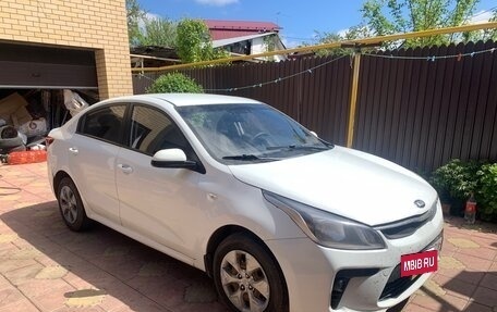 KIA Rio IV, 2018 год, 670 000 рублей, 2 фотография