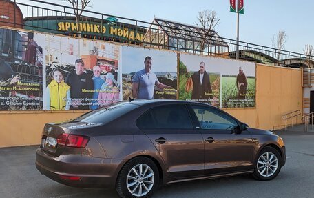 Volkswagen Jetta VI, 2014 год, 990 000 рублей, 3 фотография