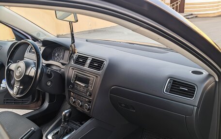 Volkswagen Jetta VI, 2014 год, 990 000 рублей, 17 фотография