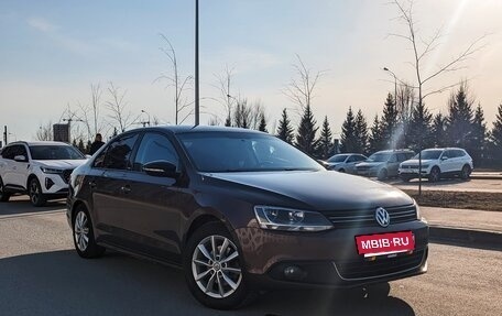 Volkswagen Jetta VI, 2014 год, 990 000 рублей, 10 фотография