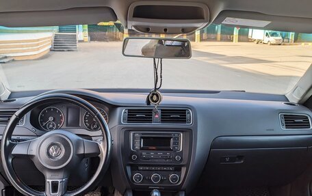 Volkswagen Jetta VI, 2014 год, 990 000 рублей, 22 фотография