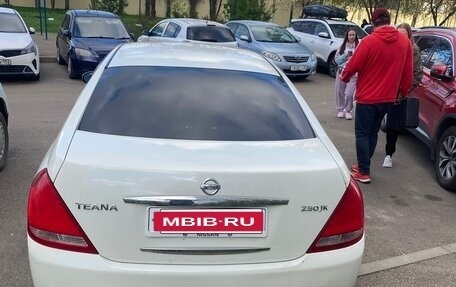 Nissan Teana, 2003 год, 700 000 рублей, 3 фотография