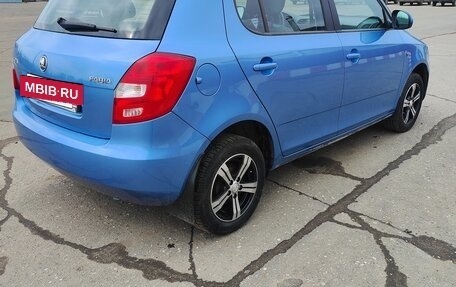 Skoda Fabia II, 2013 год, 850 000 рублей, 3 фотография
