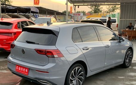Volkswagen Golf VIII, 2022 год, 1 900 000 рублей, 3 фотография