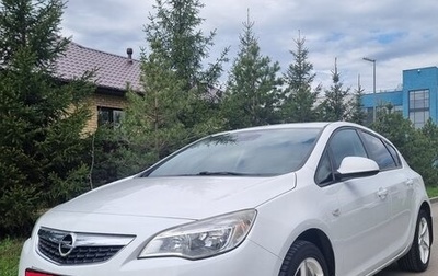 Opel Astra J, 2012 год, 620 000 рублей, 1 фотография