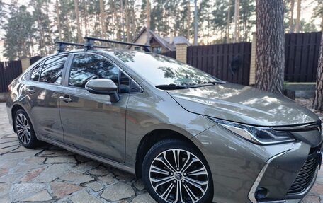 Toyota Corolla, 2019 год, 2 300 000 рублей, 1 фотография