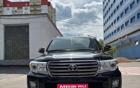 Toyota Land Cruiser 200, 2013 год, 4 490 000 рублей, 9 фотография