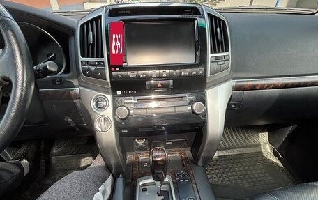 Toyota Land Cruiser 200, 2013 год, 4 490 000 рублей, 18 фотография