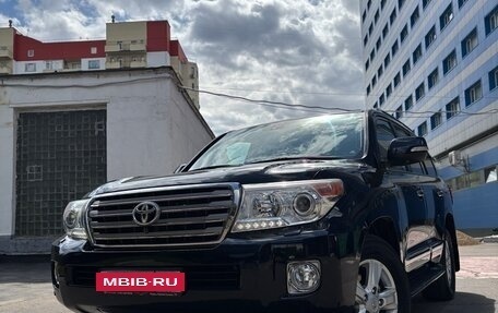Toyota Land Cruiser 200, 2013 год, 4 490 000 рублей, 24 фотография
