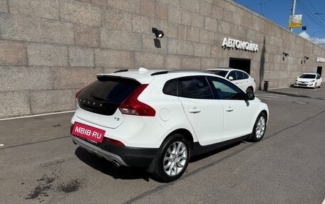 Volvo V40 Cross Country I, 2018 год, 1 850 000 рублей, 4 фотография