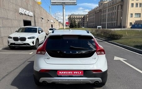 Volvo V40 Cross Country I, 2018 год, 1 850 000 рублей, 8 фотография
