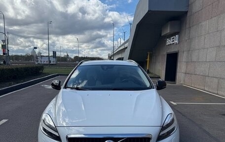 Volvo V40 Cross Country I, 2018 год, 1 850 000 рублей, 7 фотография