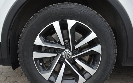 Volkswagen Tiguan II, 2019 год, 2 735 000 рублей, 9 фотография