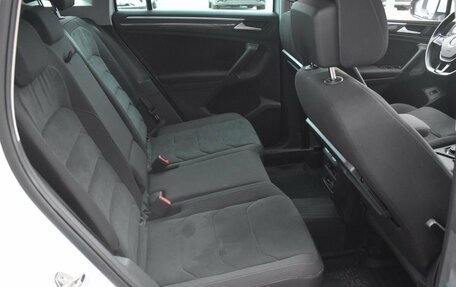 Volkswagen Tiguan II, 2019 год, 2 735 000 рублей, 11 фотография