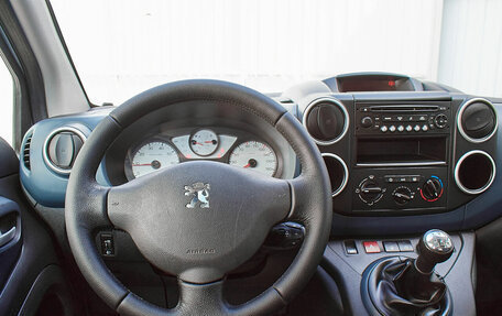 Peugeot Partner II рестайлинг 2, 2010 год, 720 000 рублей, 14 фотография