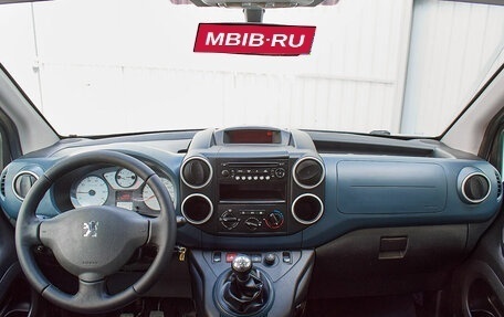 Peugeot Partner II рестайлинг 2, 2010 год, 720 000 рублей, 13 фотография