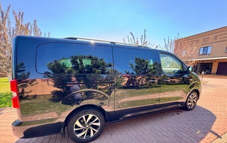 Peugeot Traveller I, 2021 год, 3 150 000 рублей, 2 фотография