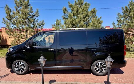 Peugeot Traveller I, 2021 год, 3 150 000 рублей, 5 фотография