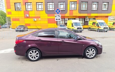 Hyundai Solaris II рестайлинг, 2011 год, 750 000 рублей, 2 фотография