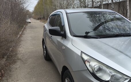 Hyundai ix35 I рестайлинг, 2011 год, 1 300 000 рублей, 2 фотография