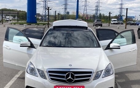 Mercedes-Benz E-Класс, 2011 год, 1 500 000 рублей, 13 фотография