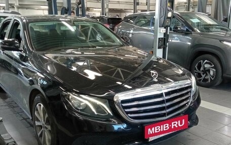 Mercedes-Benz E-Класс, 2019 год, 2 080 000 рублей, 2 фотография