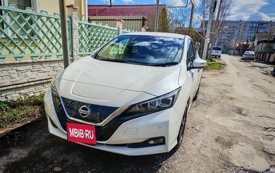 Nissan Leaf II, 2018 год, 1 350 000 рублей, 1 фотография