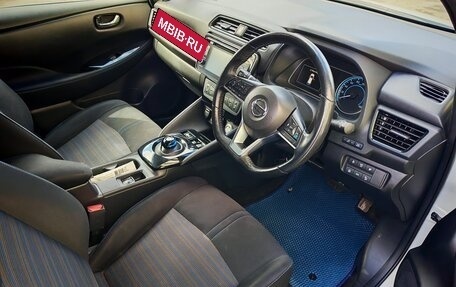 Nissan Leaf II, 2018 год, 1 350 000 рублей, 5 фотография