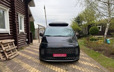 Hyundai Staria, 2021 год, 6 300 000 рублей, 1 фотография