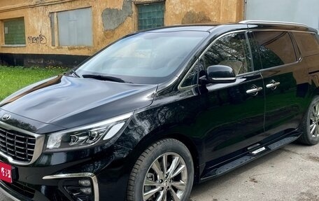 KIA Carnival III, 2019 год, 3 299 000 рублей, 1 фотография