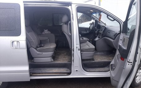 Hyundai Grand Starex Grand Starex I рестайлинг 2, 2008 год, 1 300 000 рублей, 20 фотография