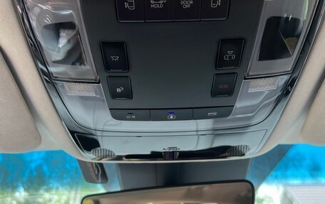 Hyundai Staria, 2021 год, 6 300 000 рублей, 17 фотография