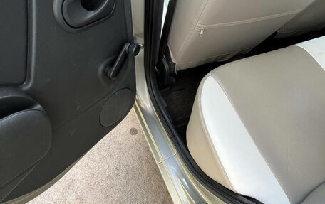 Renault Sandero I, 2011 год, 600 000 рублей, 14 фотография